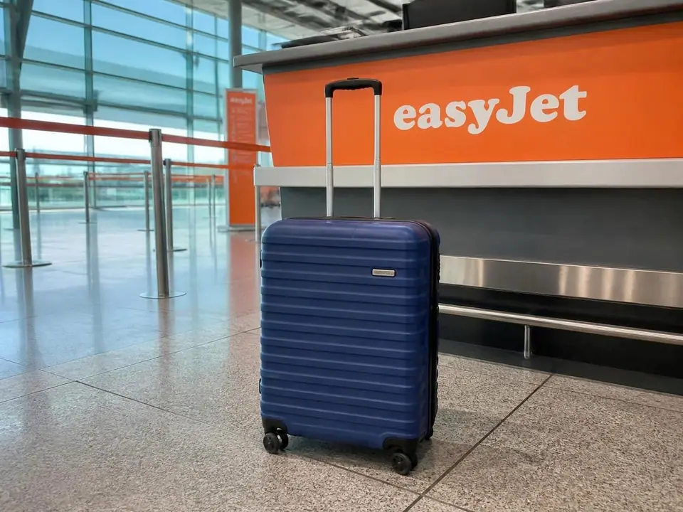 découvrez notre guide complet pour choisir la valise cabine easyjet idéale et préparer votre voyage en toute sérénité. astuces, conseils et recommandations pour un bagage parfait.