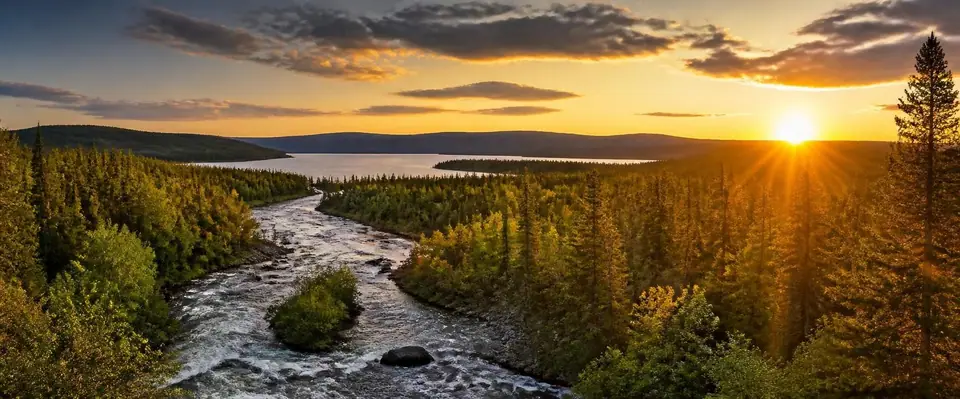 explorez la nature préservée de la suède et ses paysages scandinaves époustouflants. partez à la découverte de ses merveilles naturelles, entre forêts, lacs et aurores boréales.
