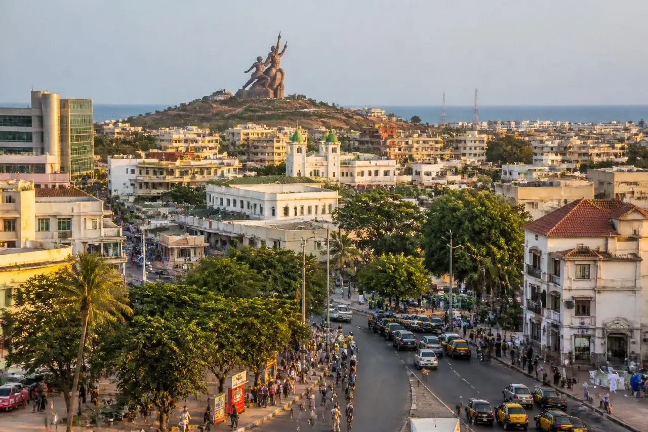 découvrez dakar en 2026 avec notre guide complet : attractions incontournables, conseils pratiques et bonnes adresses pour profiter pleinement de la capitale sénégalaise.