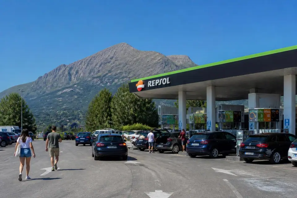 découvrez le guide complet du prix du carburant en espagne en 2026 avec des conseils pratiques pour économiser sur vos dépenses de carburant et optimiser vos trajets.