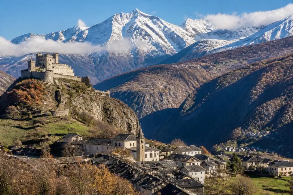 explorez la vallée d'aoste en italie et découvrez 10 expériences incontournables à vivre pour un séjour inoubliable entre nature, culture et gastronomie.