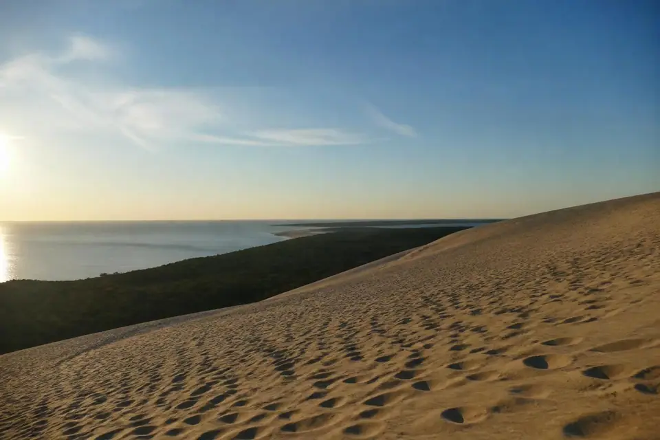 découvrez mes conseils pratiques pour visiter la dune du pilat sereinement et profiter pleinement de cette merveille naturelle unique.