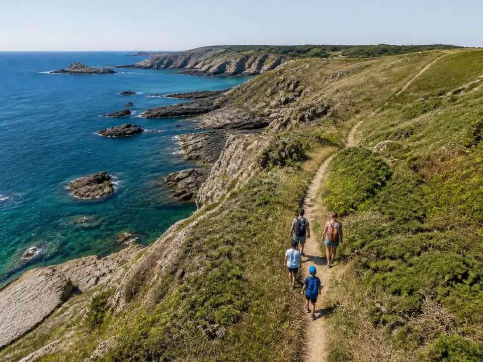 découvrez la bretagne grâce à notre carte détaillée et nos conseils pratiques pour préparer votre aventure inoubliable au cœur de cette magnifique région française.