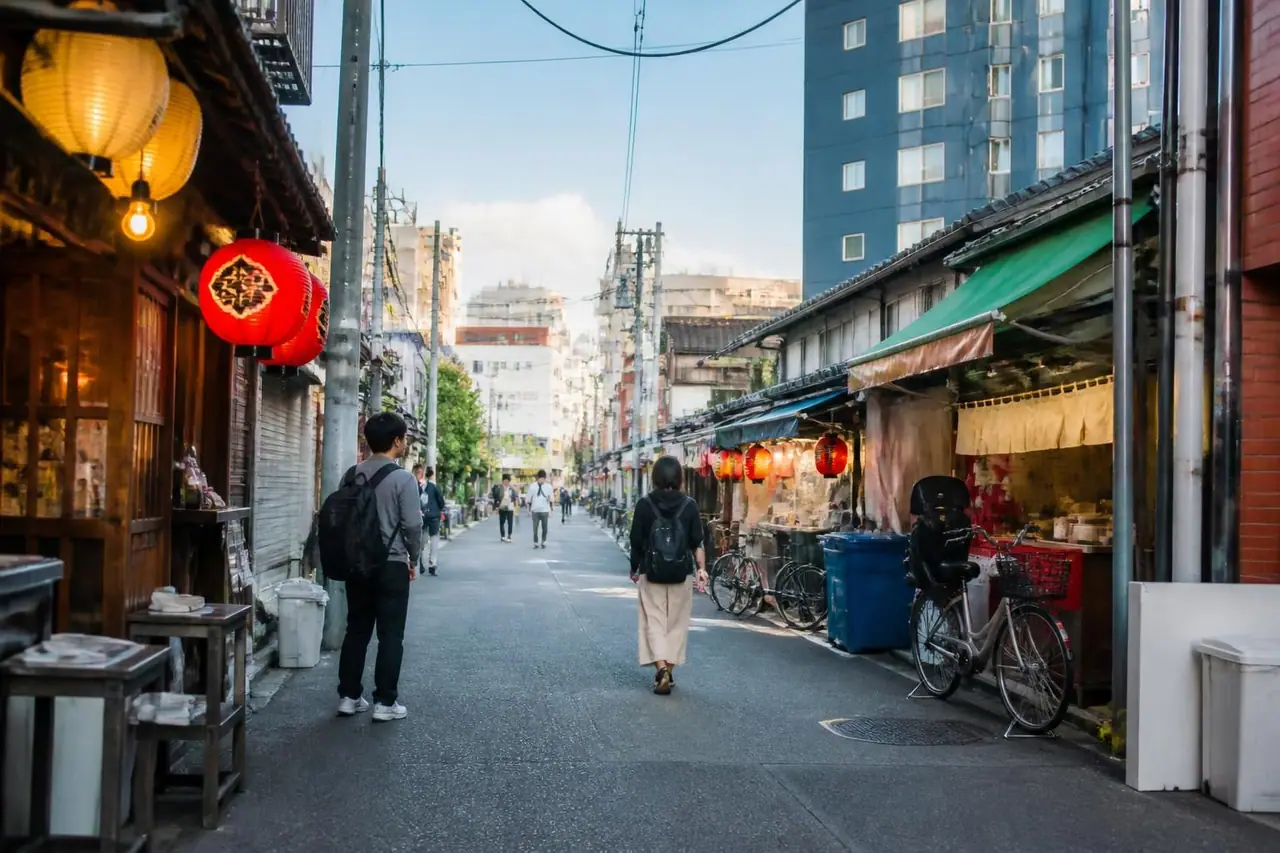 découvrez osaka autrement avec mes conseils pour visiter la ville de façon unique et authentique. explorez ses trésors cachés et vivez une expérience inoubliable.