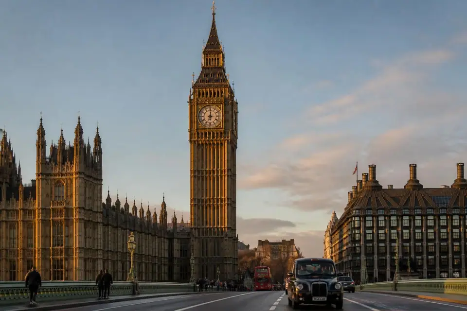 découvrez l'heure actuelle à londres, le décalage horaire avec la france, et nos conseils pratiques pour bien vous adapter au changement de fuseau horaire.