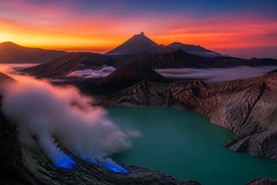 découvrez notre guide 2026 complet pour réussir l'ascension d'un volcan en indonésie. conseils pratiques, astuces de sécurité et recommandations pour une aventure inoubliable.
