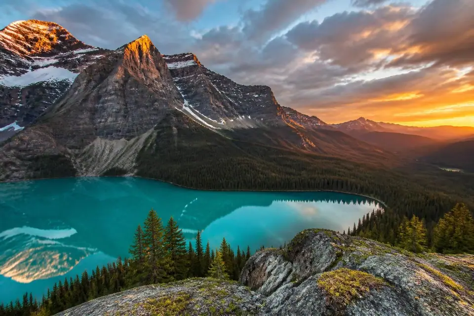 découvrez les plus beaux endroits à visiter au canada et nos conseils pour ne rien manquer lors de votre voyage. explorez paysages, villes et attractions incontournables.