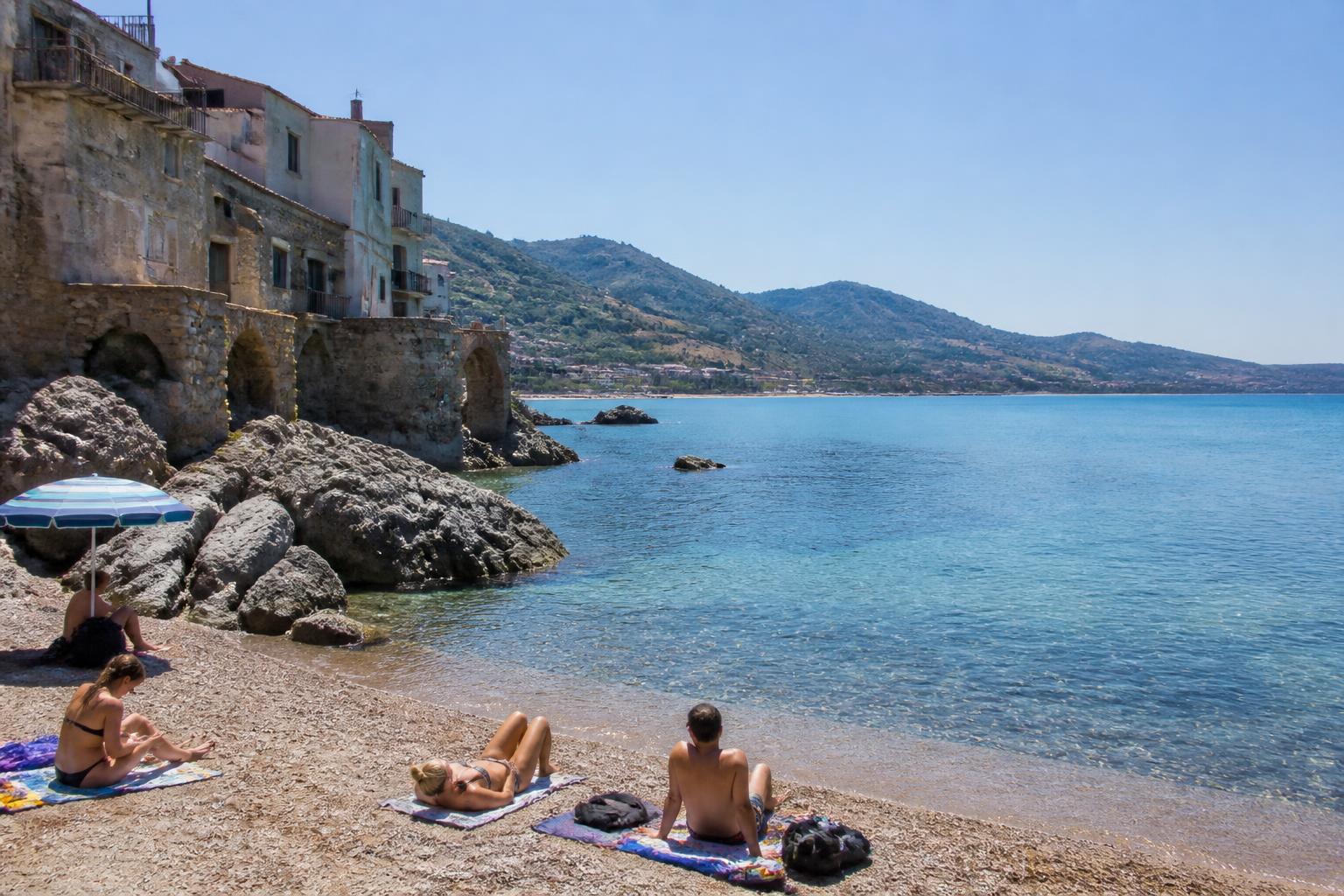 découvrez les quartiers à éviter en sicile, les arnaques les plus fréquentes et les pièges courants pour les voyageurs afin de profiter sereinement de votre séjour.