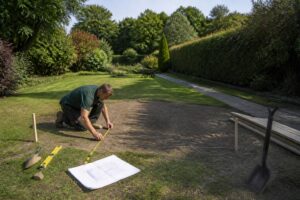 découvrez les vérifications indispensables avant d'installer un studio de jardin pour garantir un aménagement réussi et conforme à la réglementation.