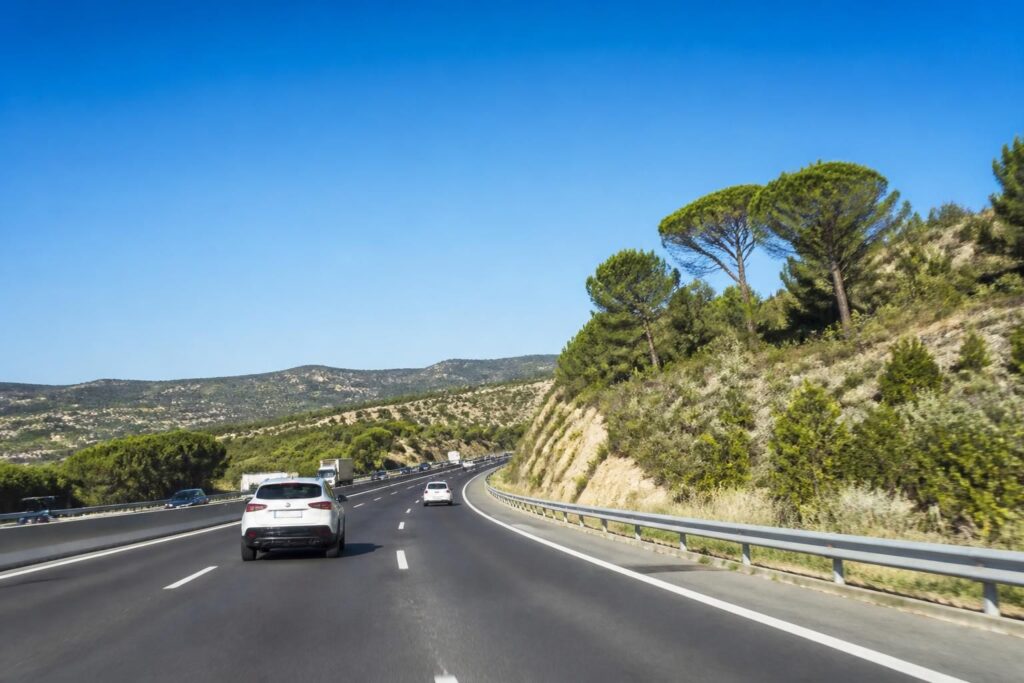 découvrez nos conseils pratiques pour un trajet réussi sur l’autoroute a7 en direction de la méditerranée, afin de voyager en toute sérénité et éviter les embouteillages.