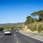 découvrez nos conseils pratiques pour un trajet réussi sur l’autoroute a7 en direction de la méditerranée, afin de voyager en toute sérénité et éviter les embouteillages.