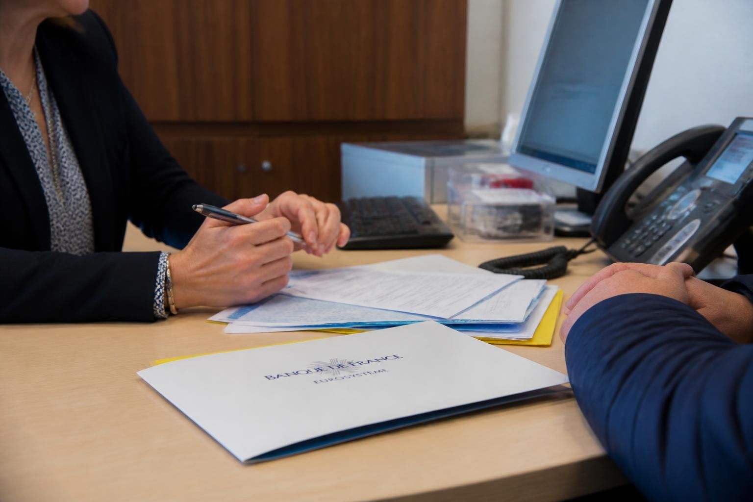 découvrez les conseils et solutions efficaces pour faire face à une mauvaise cote à la banque de france et améliorer votre situation financière.