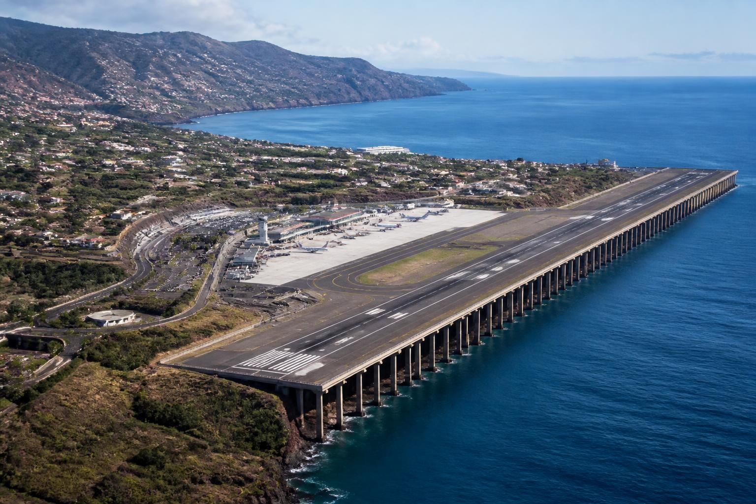 découvrez tout ce qu'il faut savoir avant de partir : sécurité, informations et conseils pratiques pour l'aéroport de madère.