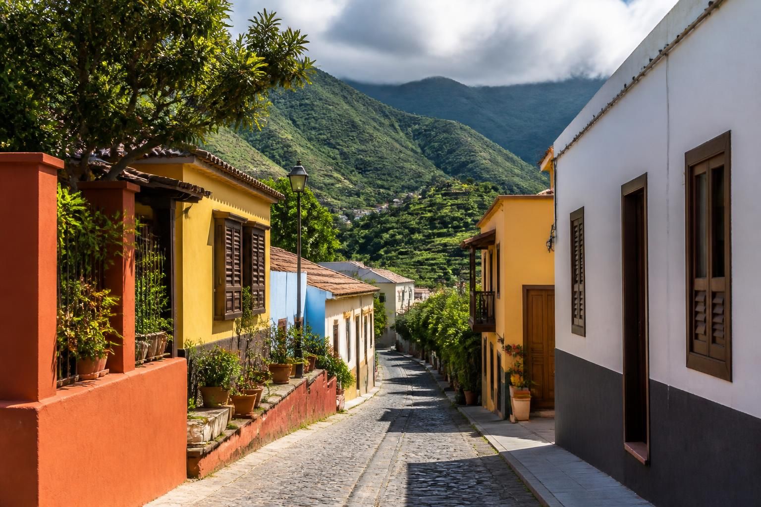 découvrez la palma aux canaries avec notre guide complet pour un voyage réussi : conseils pratiques, sites incontournables et activités à ne pas manquer.