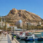 découvrez les incontournables d'alicante, en espagne, avec notre guide complet pour une visite réussie. explorez les sites historiques, profitez des plages et savourez la gastronomie locale.
