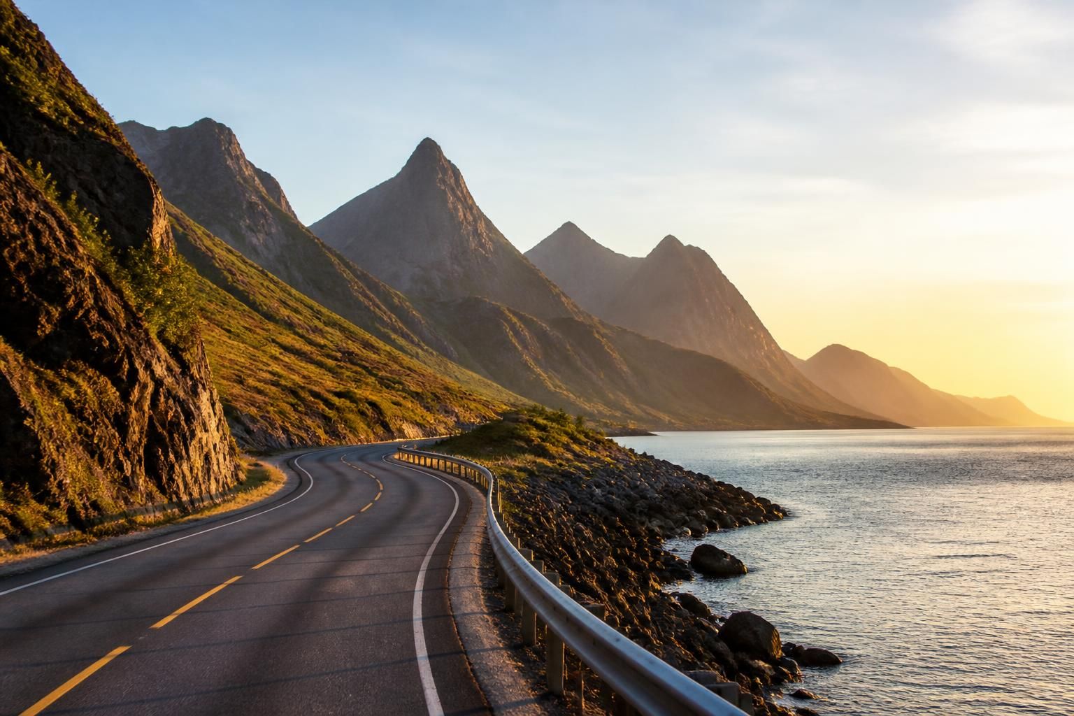 découvrez notre guide complet pour un road trip en norvège et vivez une aventure inoubliable à travers des paysages époustouflants, conseils pratiques et itinéraires incontournables.