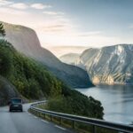 découvrez notre guide complet pour un road trip en norvège et vivez une aventure inoubliable entre fjords majestueux, paysages époustouflants et expériences uniques.