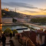 découvrez les incontournables de lyon : monuments, activités, gastronomie et conseils pour un séjour réussi dans la capitale des gaules.